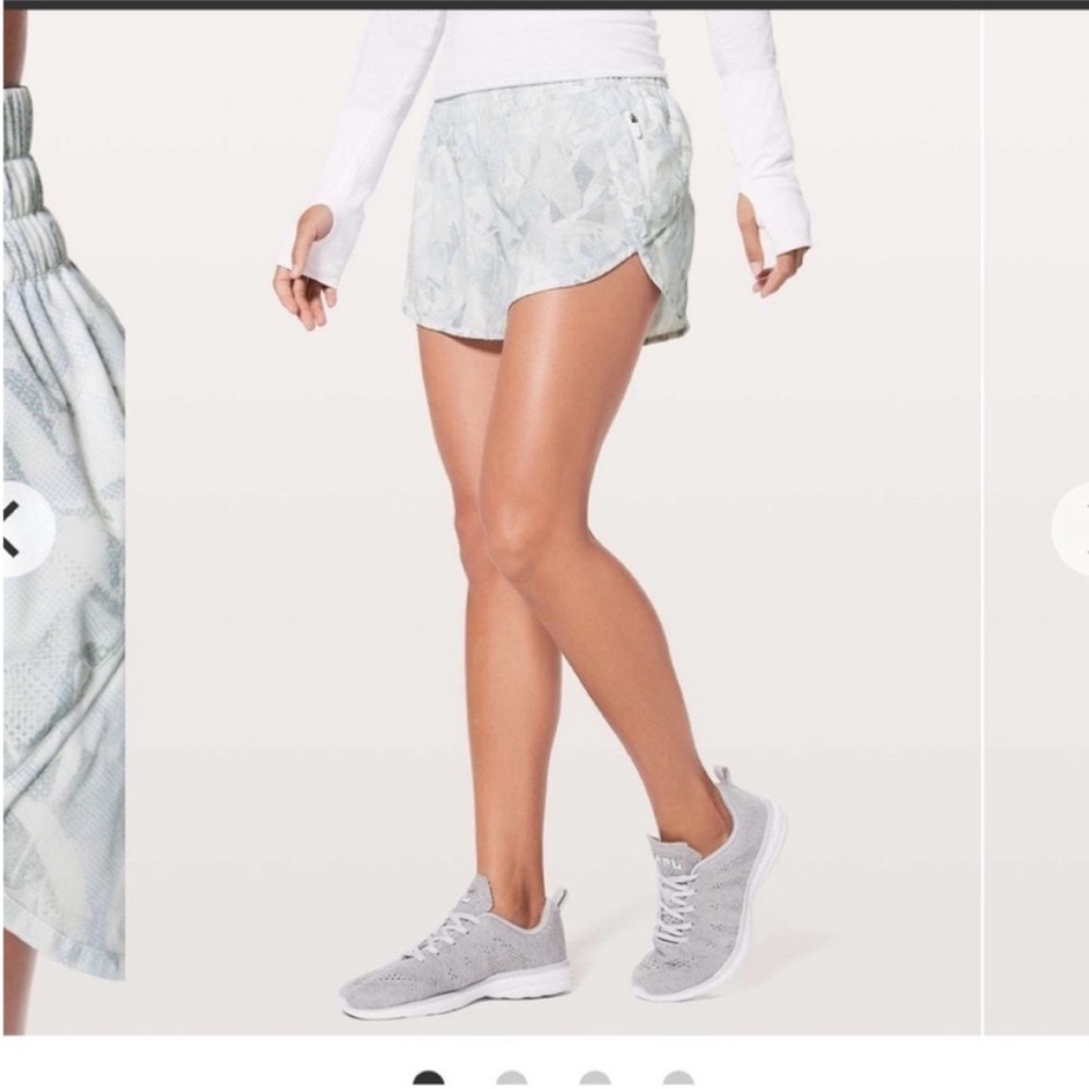 Lululemon Tracker Short V Color Jasmine White